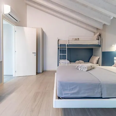דירה Apartment-boutique Stella צ'יטדלה